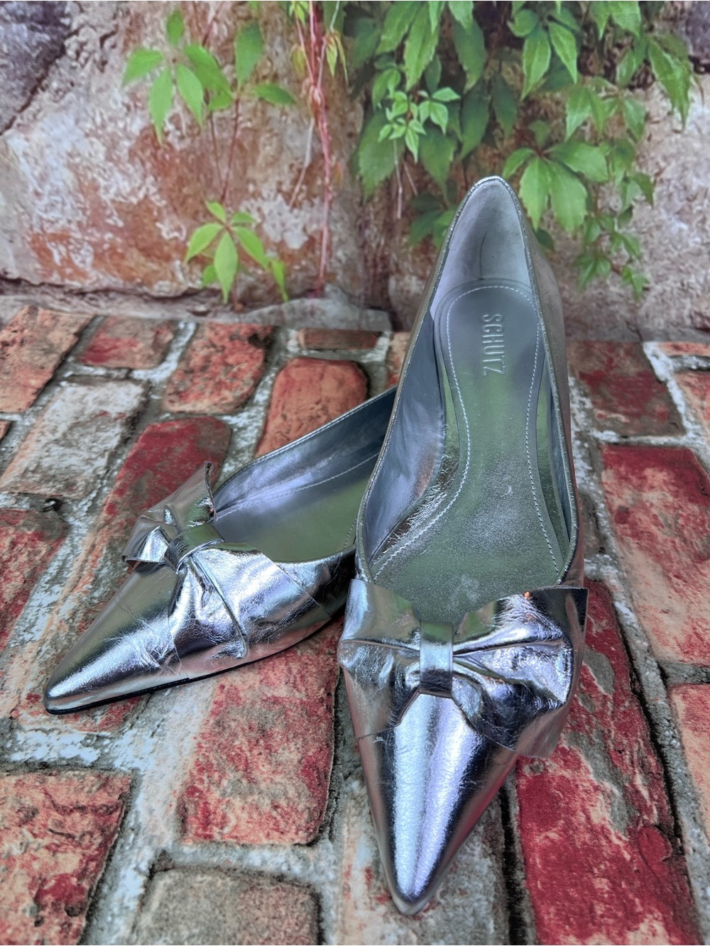 SHUTZ Quiet Luxury Silver Lyla Leather Pointed Toe Ballet Flat, 9 (runs large) - Picture 3 of 12